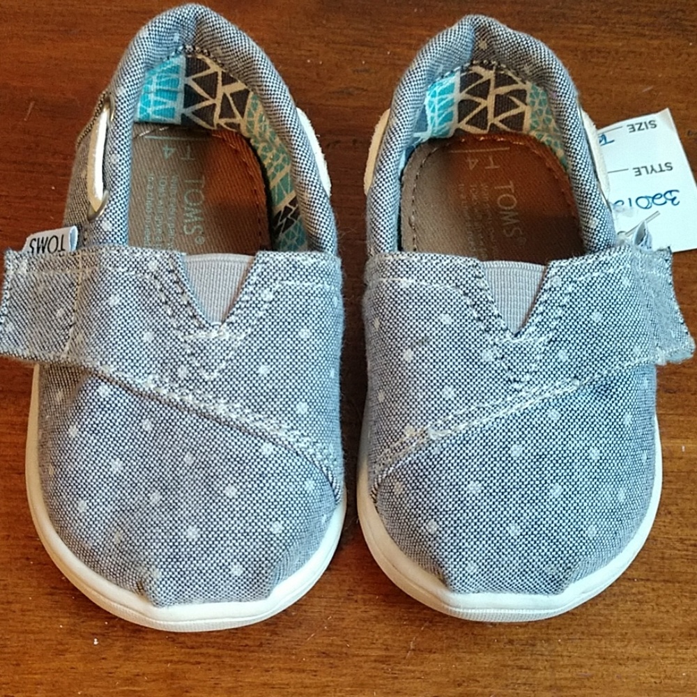 Tom's Baby Shoes Blue Dots Size T4